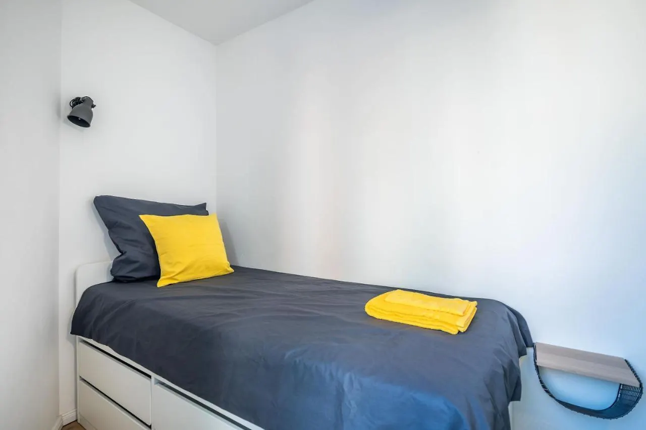 Modern Apartment For 6 Close To The Schanzenviertel - Unit 1 Hamburg Germany