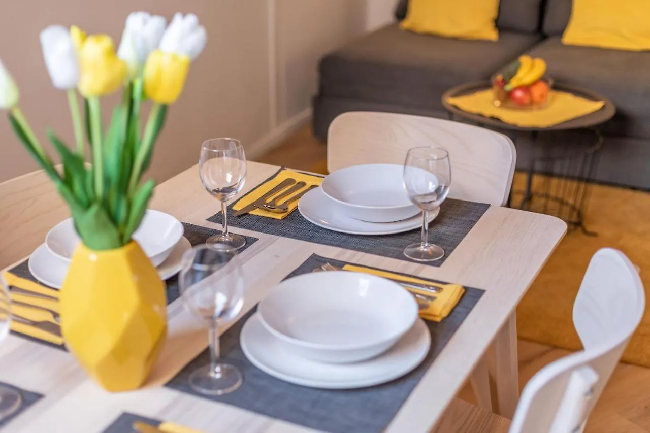 Modern Apartment For 6 Close To The Schanzenviertel - Unit 1 Hamburg Germany